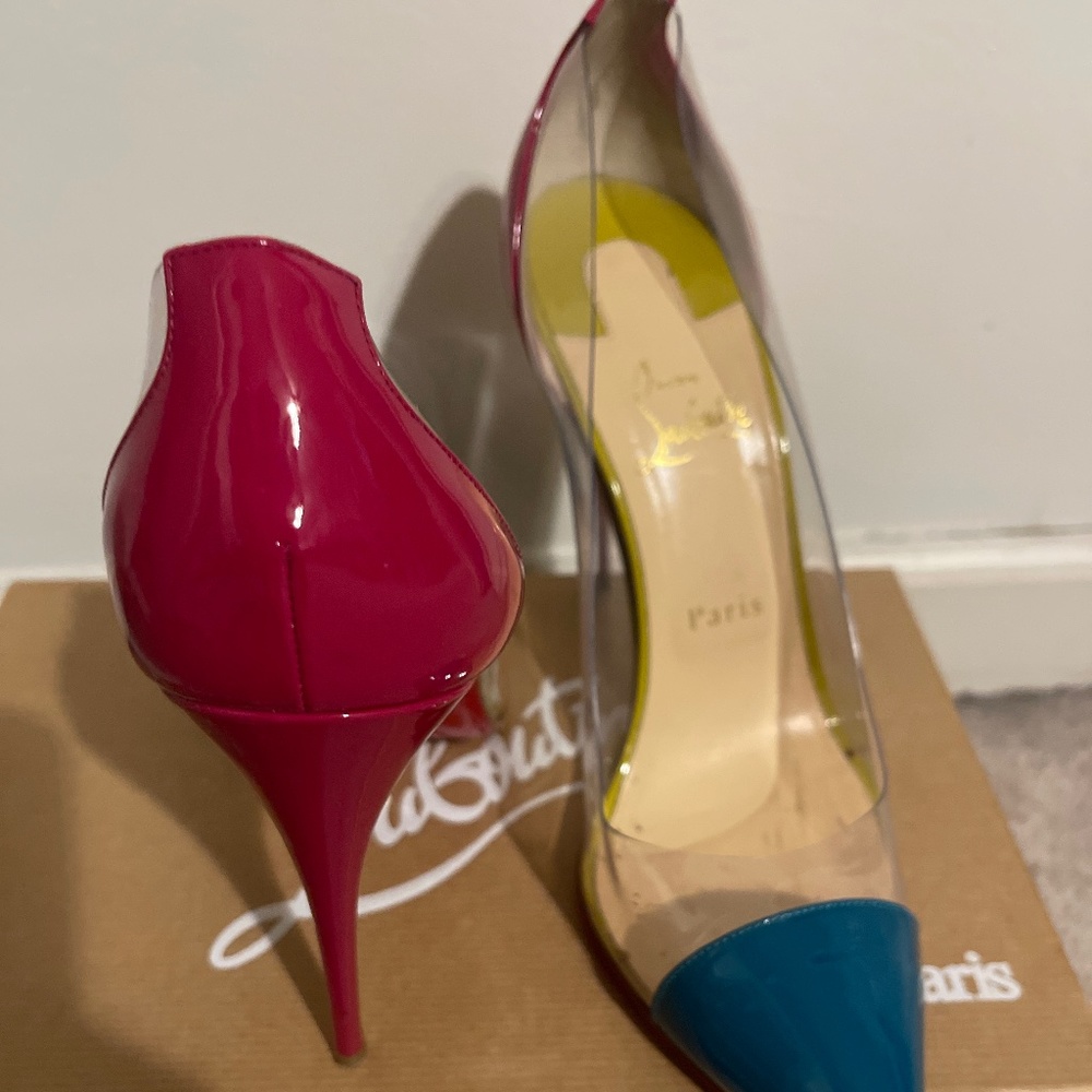 Women’s shoes